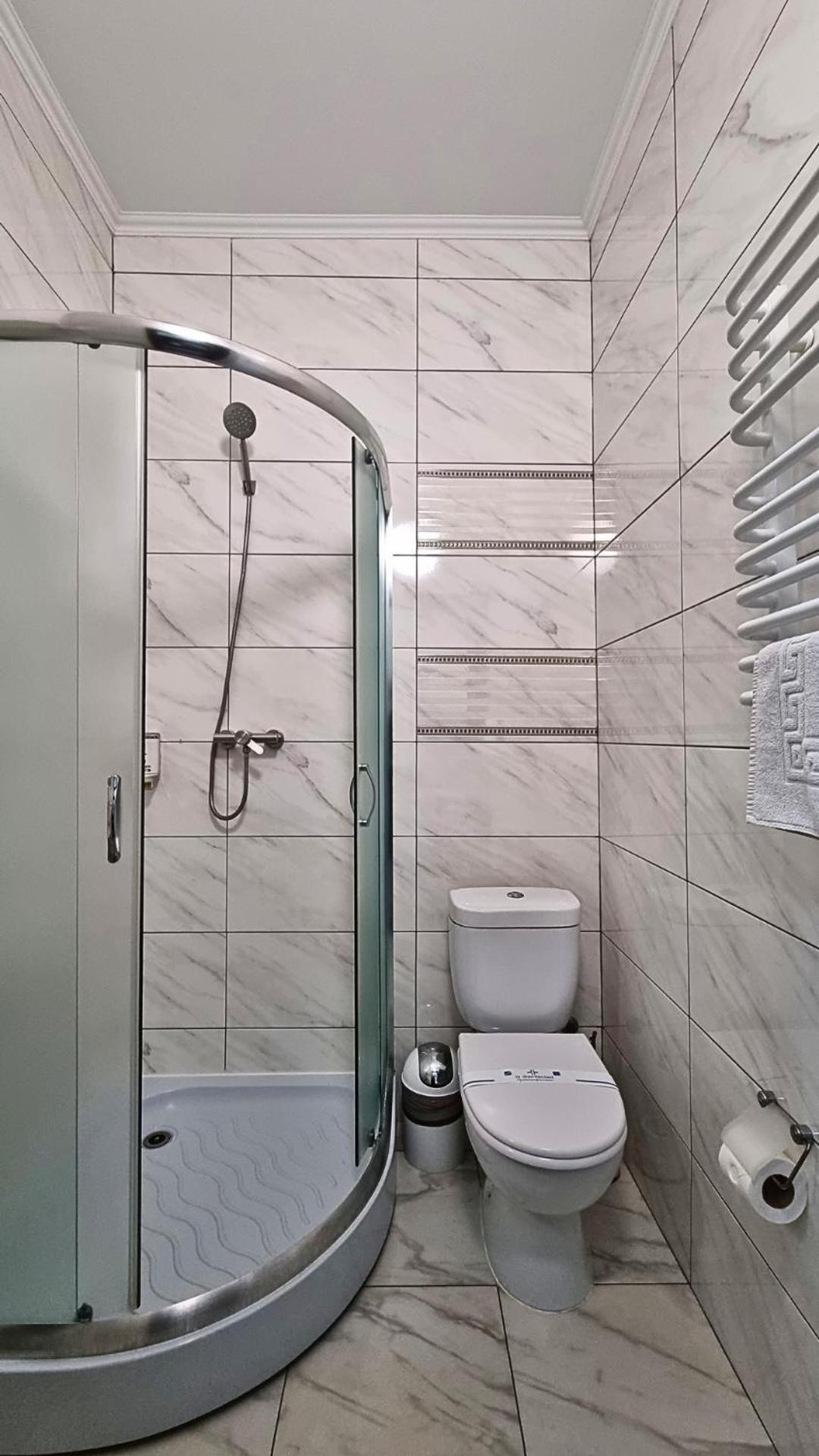 Готель "Валерія" Novoselytsya (Chernivtsi) Quarto foto